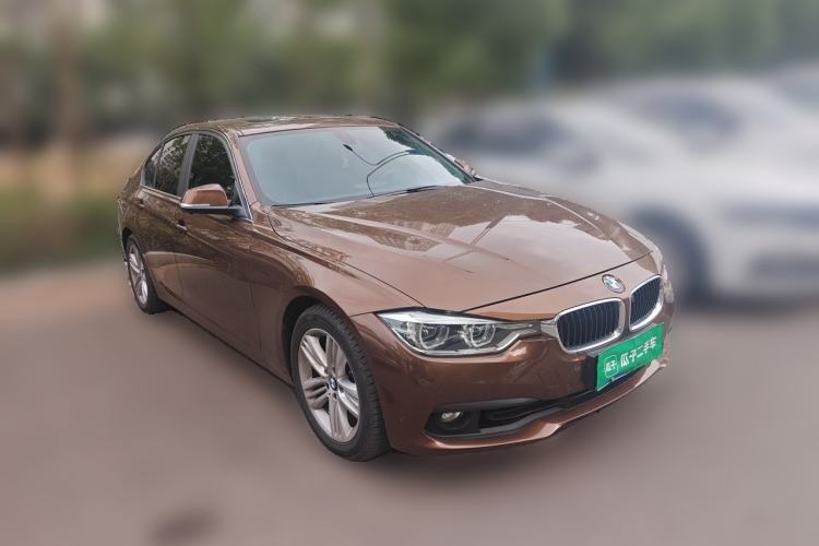 Used BMW 3 Series 2017 318i Fashion Model Front Right 45 Deg
