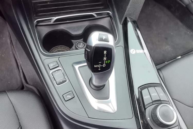 Used BMW 3 Series 2017 320Li Fashion Model Gear Lever