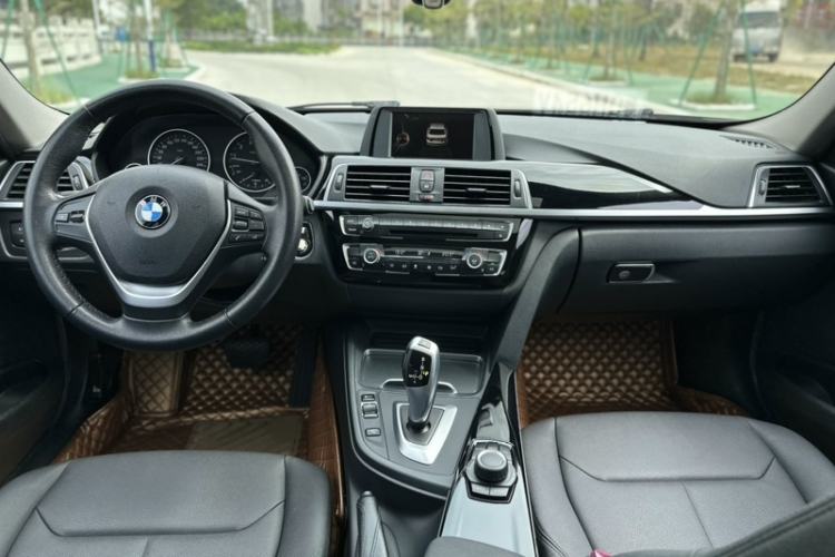 Used BMW 3 Series 2017 320Li Fashion Model Interior 2