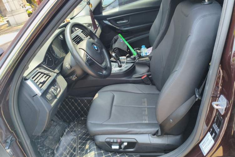 Used BMW 3 Series 2017 320Li Fashion Model Left Front Seat