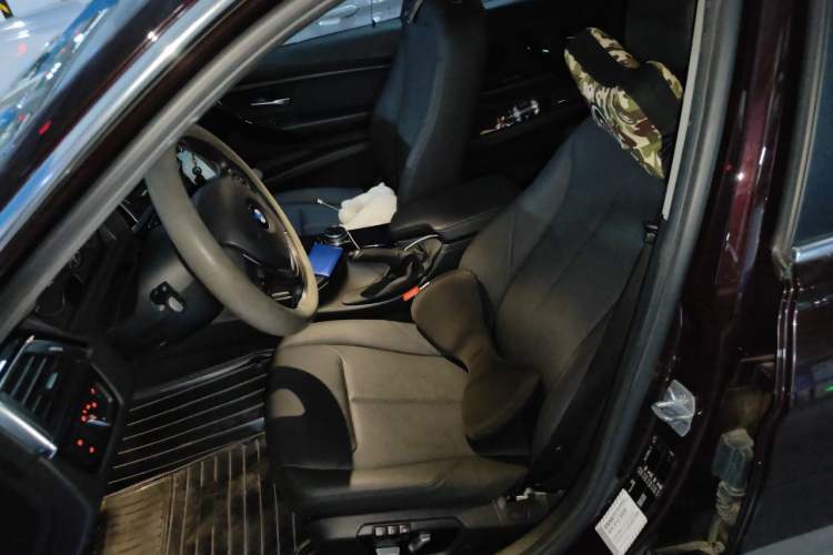 Used BMW 3 Series 2017 320Li Fashion Model Left Front Seat
