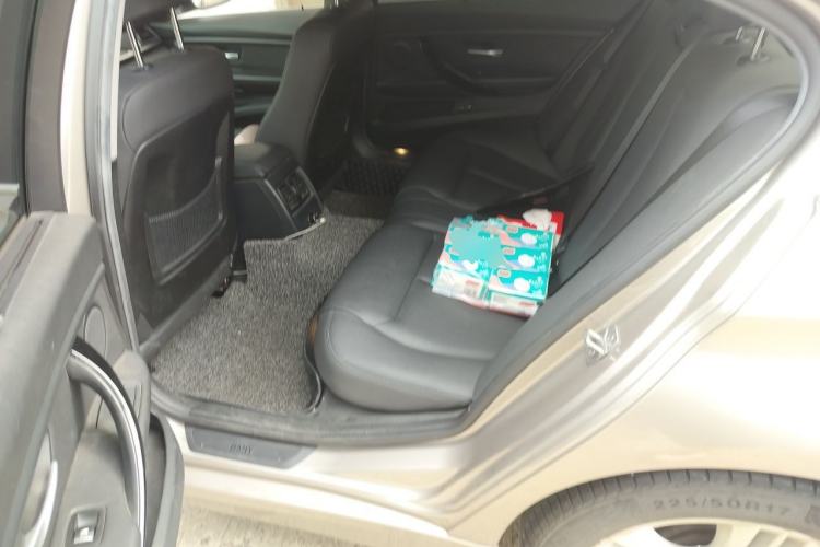 Used BMW 3 Series 2017 320Li Fashion Model Left Rear Seat