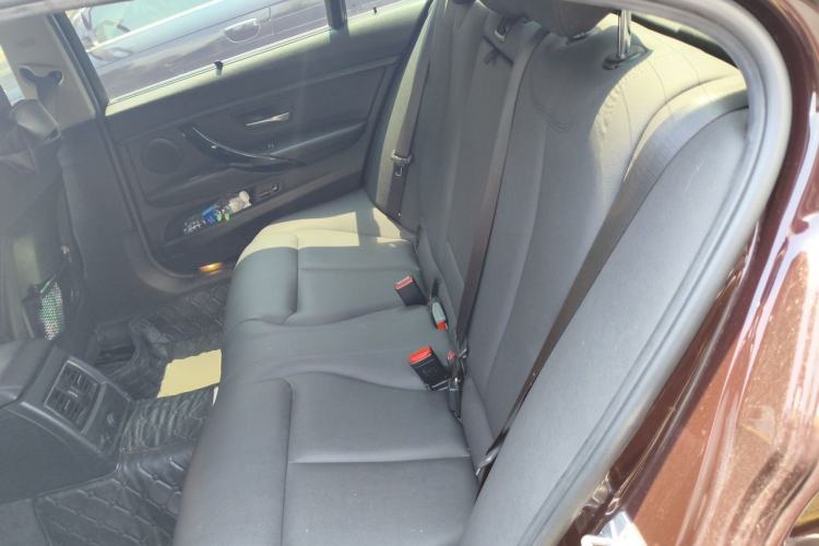 Used BMW 3 Series 2017 320Li Fashion Model Left Rear Seat
