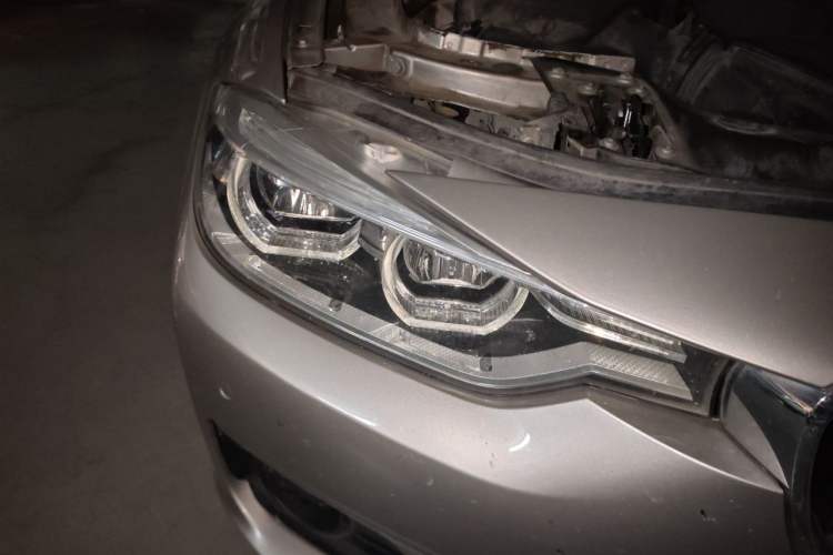 Used BMW 3 Series 2017 320Li Fashion Model Right Front Headlight