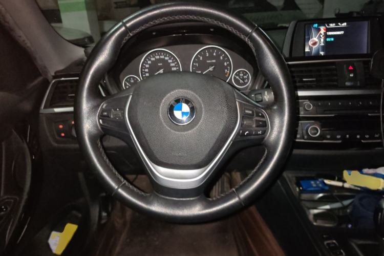 Used BMW 3 Series 2017 320Li Fashion Model Steering Wheel
