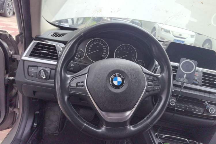 Used BMW 3 Series 2017 320Li M Sport Edition Steering Wheel