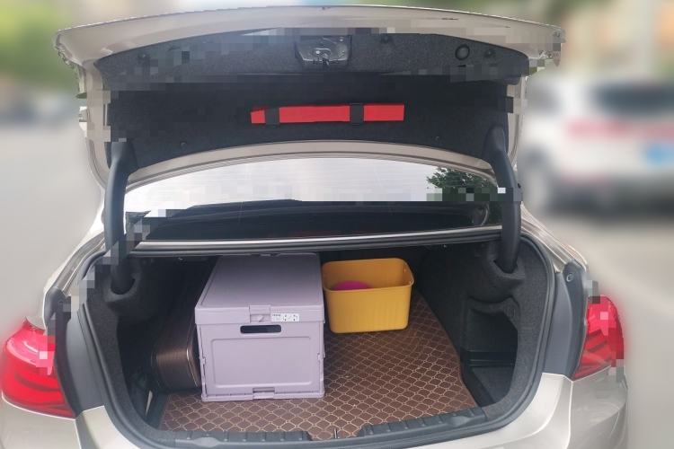 Used BMW 3 Series 2017 320Li Fashion Model Trunk