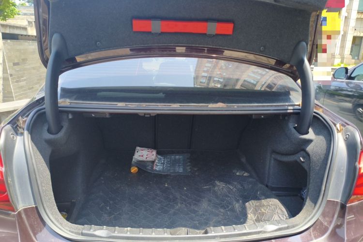 Used BMW 3 Series 2017 320Li Fashion Model Trunk