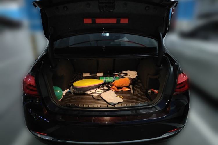Used BMW 3 Series 2017 320Li Fashion Model Trunk