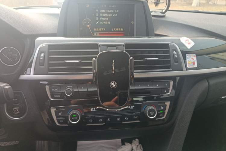 Used BMW 3 Series 2017 320Li Fashion Model Audio And AC Panel