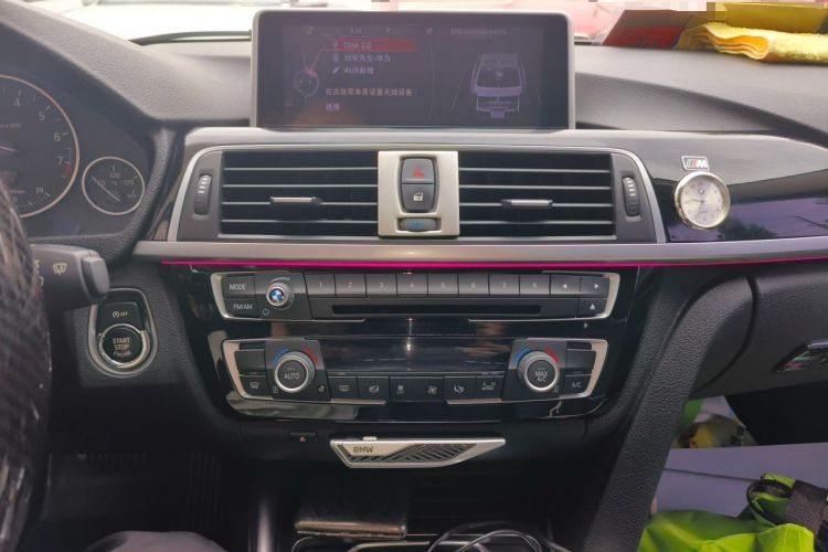 Used BMW 3 Series 2017 320Li Fashion Model Audio And AC Panel