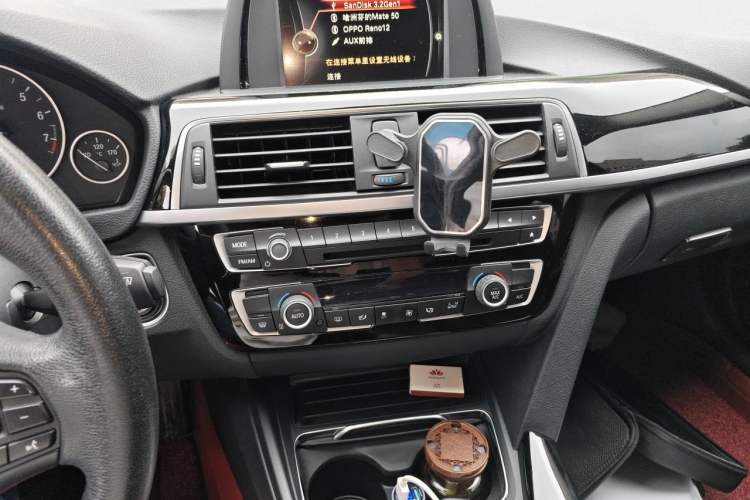 Used BMW 3 Series 2017 320Li Fashion Model Audio And AC Panel