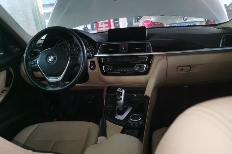 Used BMW 3 Series 2017 320Li xDrive Fashion Model Center Console