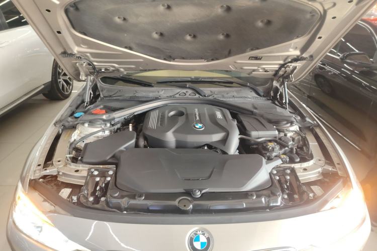 Used BMW 3 Series 2017 320Li Fashion Model Engine Bay