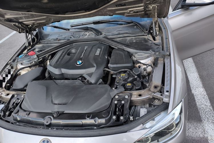 Used BMW 3 Series 2017 320Li Fashion Model Engine Bay Left