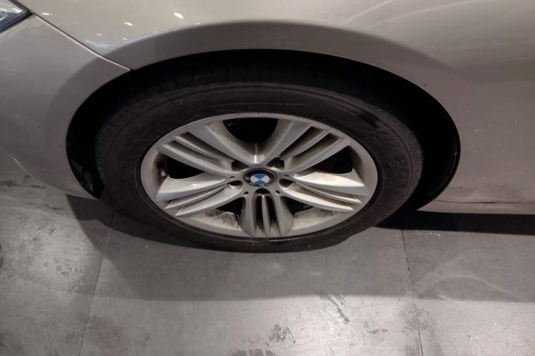 Used BMW 3 Series 2017 320Li Fashion Model Exterior 2