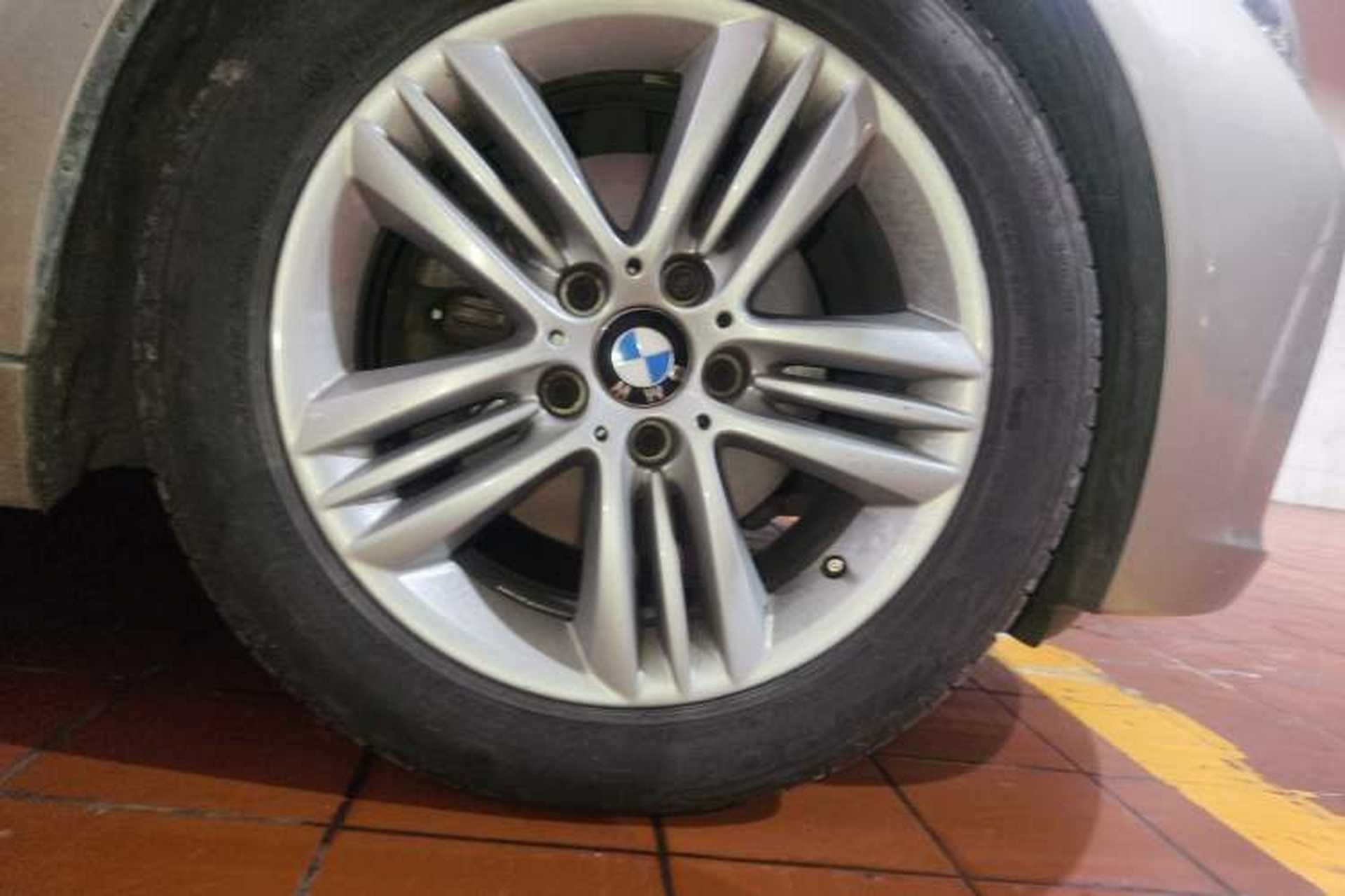 Used BMW 3 Series 2017 320Li Fashion Model Exterior 4