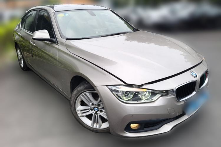 Used BMW 3 Series 2017 318i Fashion Model Front Right 45 Deg
