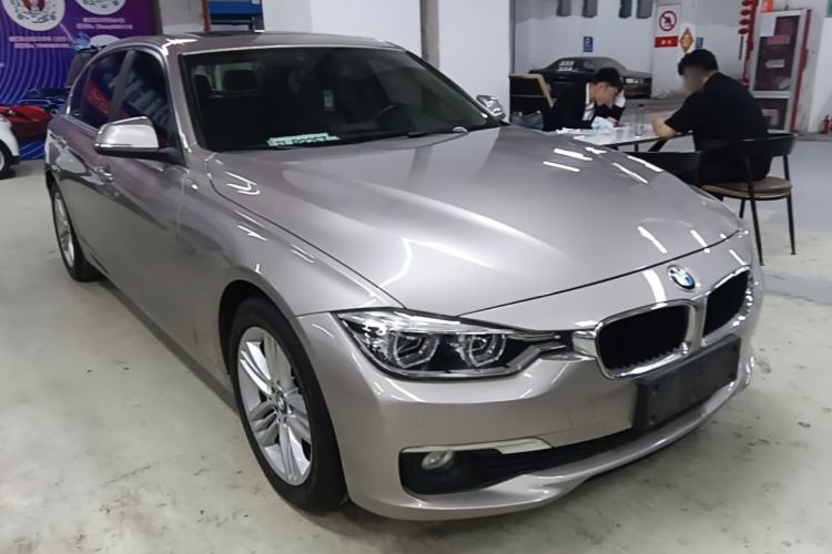 Used BMW 3 Series 2017 320Li Fashion Model Front Right 45 Deg