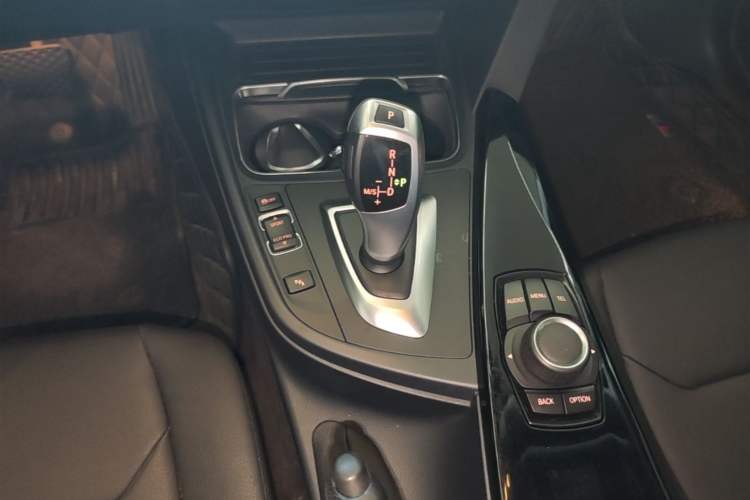 Used BMW 3 Series 2017 320Li Fashion Model Gear Lever