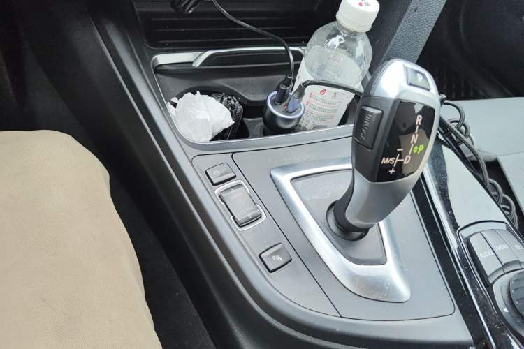 Used BMW 3 Series 2017 320Li Fashion Model Gear Lever