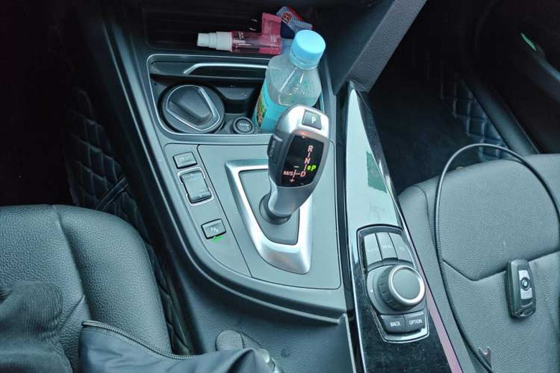 Used BMW 3 Series 2017 320Li Fashion Model Gear Lever