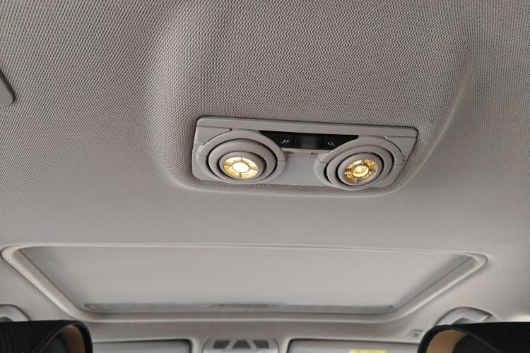 Used BMW 3 Series 2017 320Li Fashion Model Headliner
