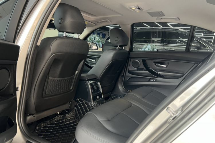 Used BMW 3 Series 2017 320Li Fashion Model Interior 1