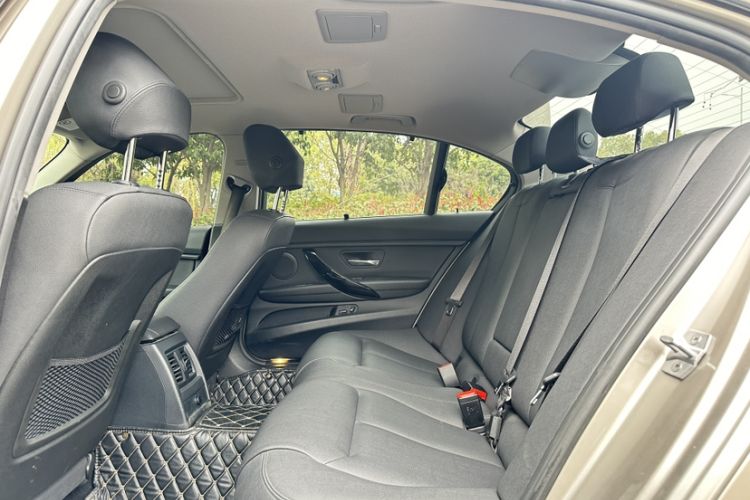 Used BMW 3 Series 2017 320Li Fashion Model Interior 2