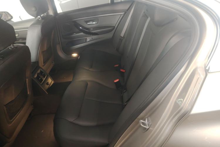 Used BMW 3 Series 2017 320Li Fashion Model Interior 4