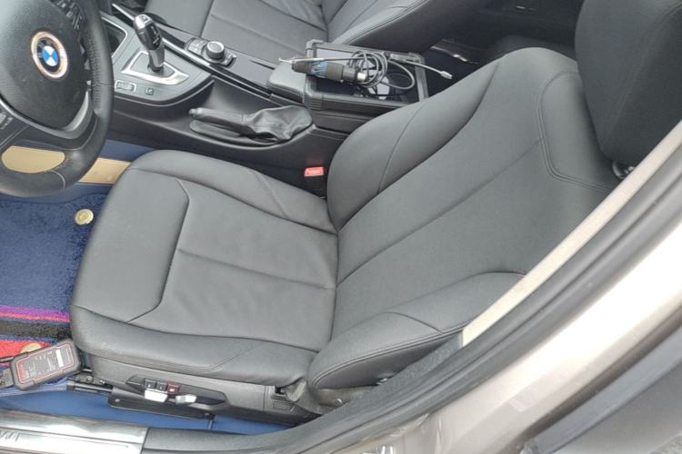 Used BMW 3 Series 2017 320Li Fashion Model Left Front Seat