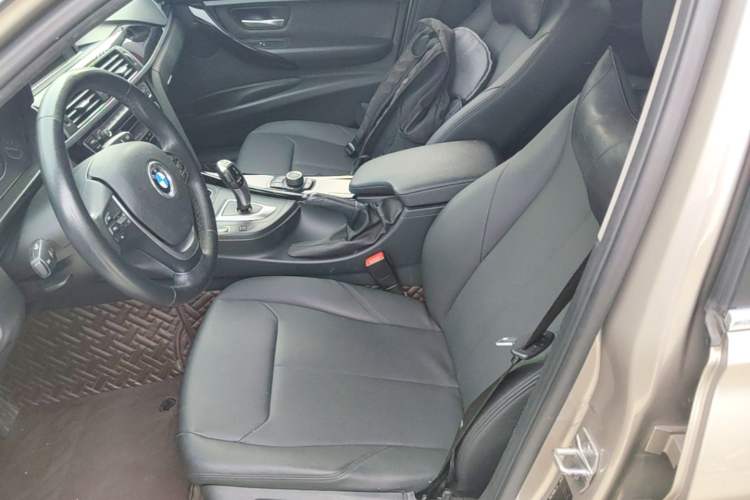 Used BMW 3 Series 2017 320Li Fashion Model Left Front Seat