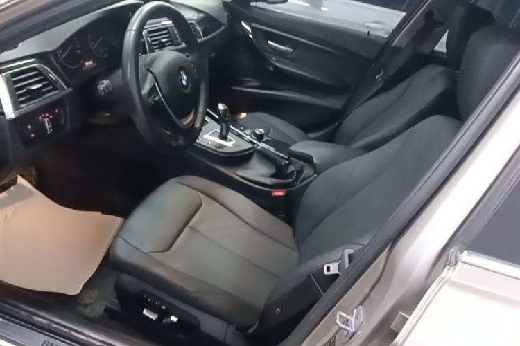 Used BMW 3 Series 2017 320Li Fashion Model Left Front Seat