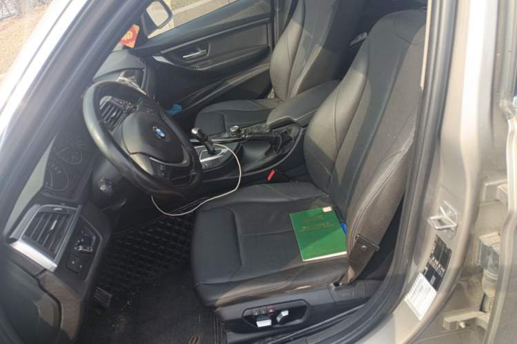 Used BMW 3 Series 2017 320Li Fashion Model Left Front Seat