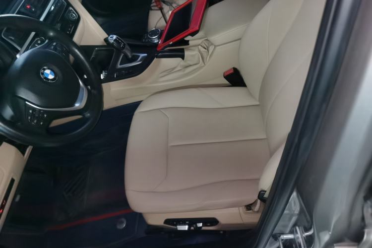 Used BMW 3 Series 2017 320Li xDrive Fashion Model Left Front Seat