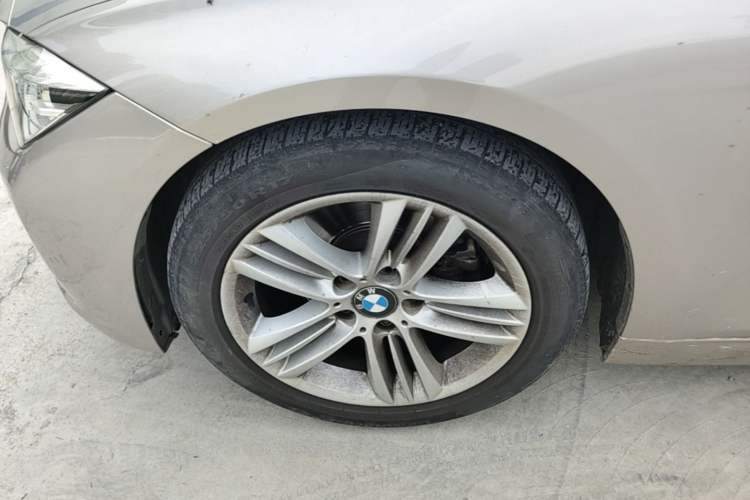 Used BMW 3 Series 2017 320Li Fashion Model Left Front Wheel Hub
