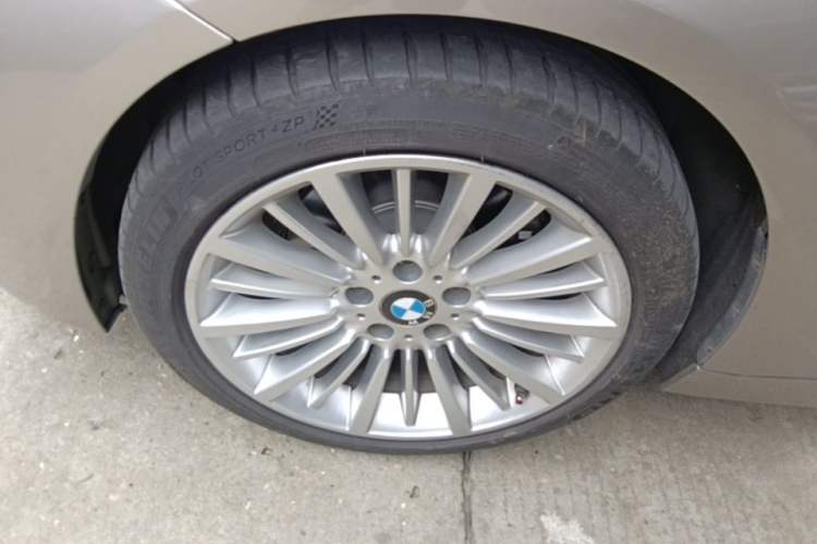 Used BMW 3 Series 2017 320Li Fashion Model Left Front Wheel Hub