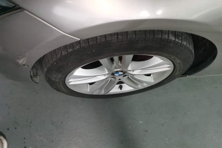 Used BMW 3 Series 2017 320Li xDrive Fashion Model Left Front Wheel Hub
