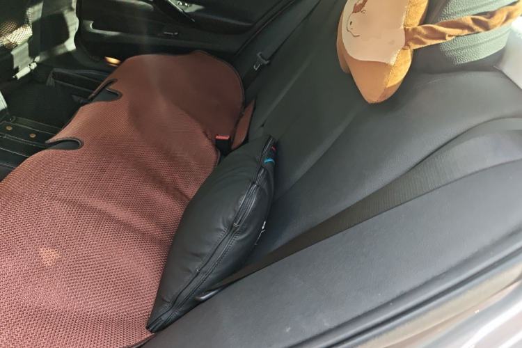 Used BMW 3 Series 2017 320Li Fashion Model Left Rear Seat