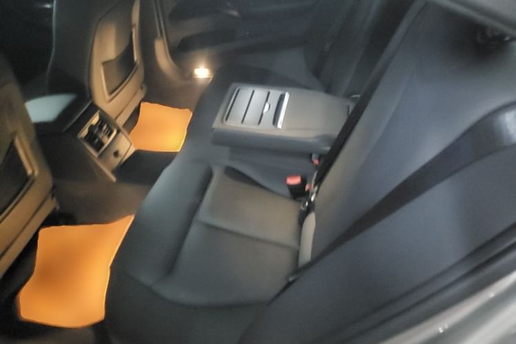 Used BMW 3 Series 2017 320Li Fashion Model Left Rear Seat