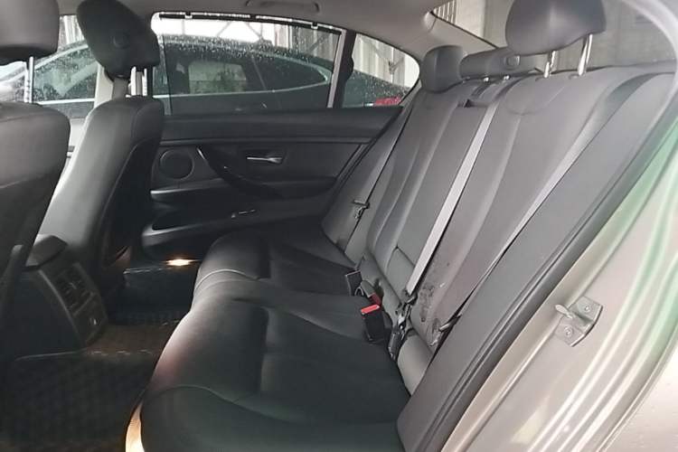 Used BMW 3 Series 2017 320Li Fashion Model Left Rear Seat