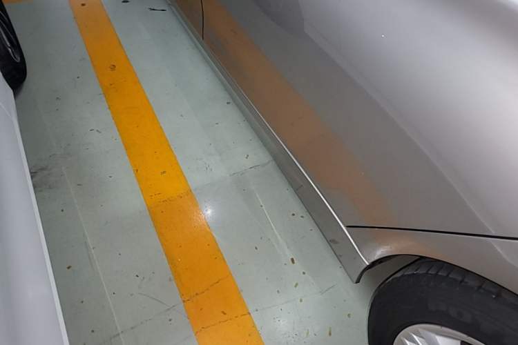 Used BMW 3 Series 2017 320Li Fashion Model Left Side Sill