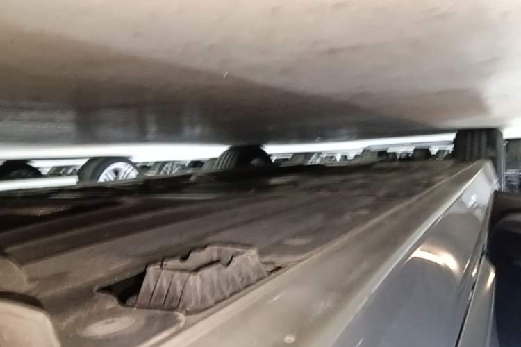 Used BMW 3 Series 2017 320Li Fashion Model Left Side Sill