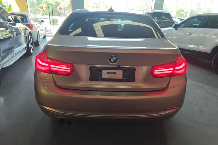 Used BMW 3 Series 2017 320Li Fashion Model Rear