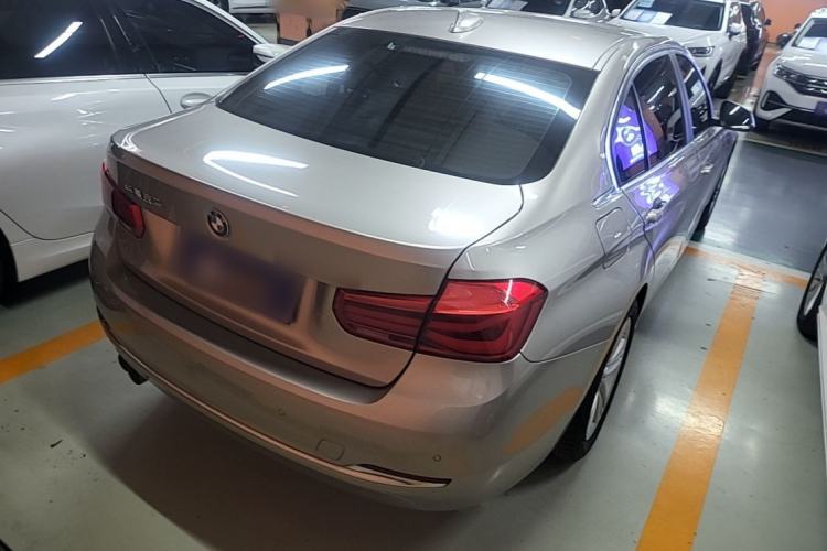 Used BMW 3 Series 2017 320Li Fashion Model Rear Right 45 Deg