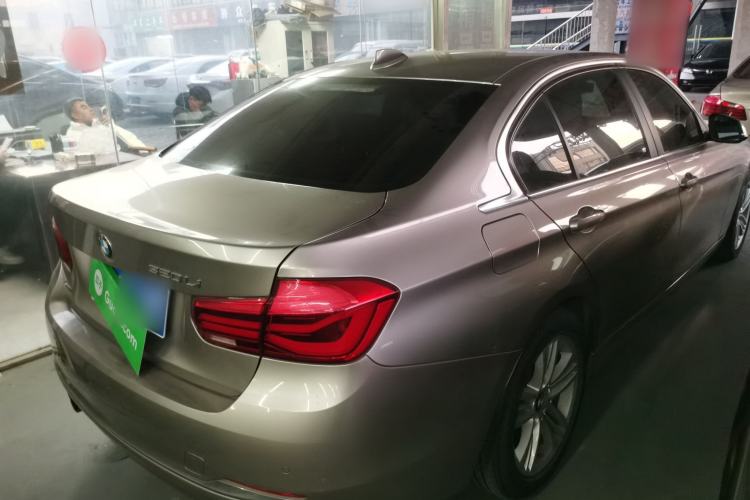 Used BMW 3 Series 2017 320Li xDrive Fashion Model Rear Right 45 Deg