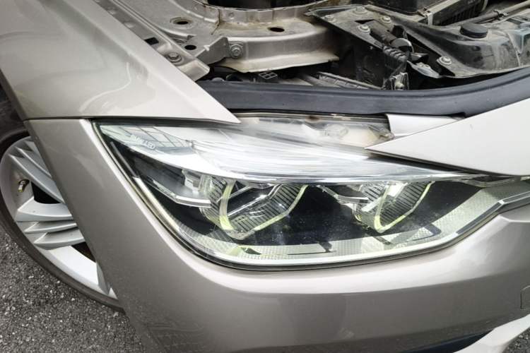 Used BMW 3 Series 2017 318i Fashion Model Right Front Headlight