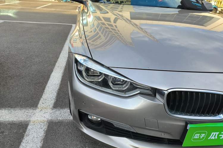 Used BMW 3 Series 2017 320Li Fashion Model Right Front Headlight