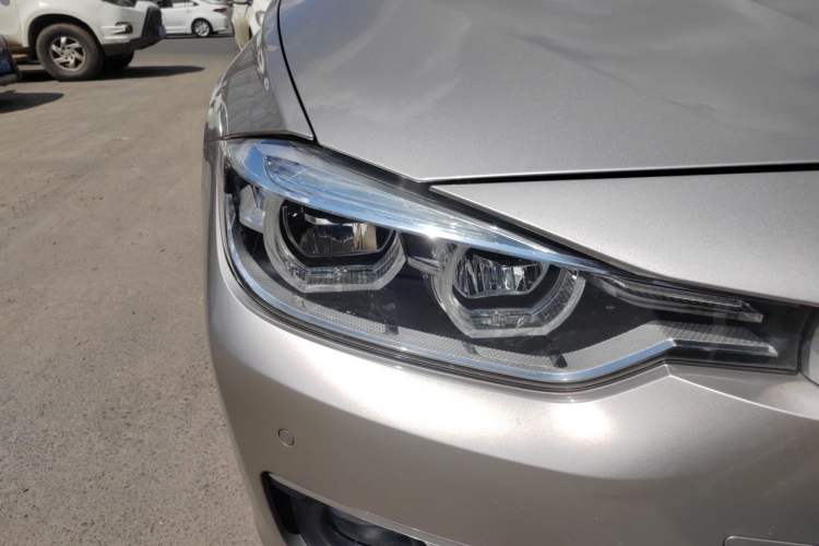 Used BMW 3 Series 2017 320Li Fashion Model Right Front Headlight