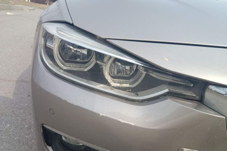 Used BMW 3 Series 2017 320Li Fashion Model Right Front Headlight